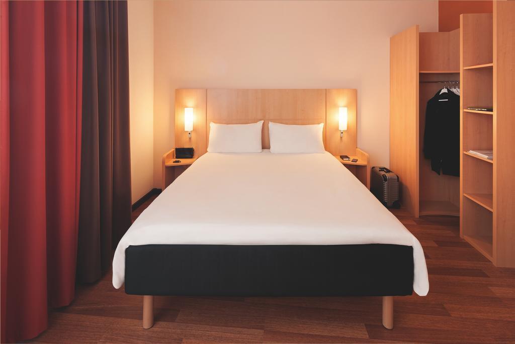 فندق Ibis Le Puy-En-Velay Centre المظهر الخارجي الصورة